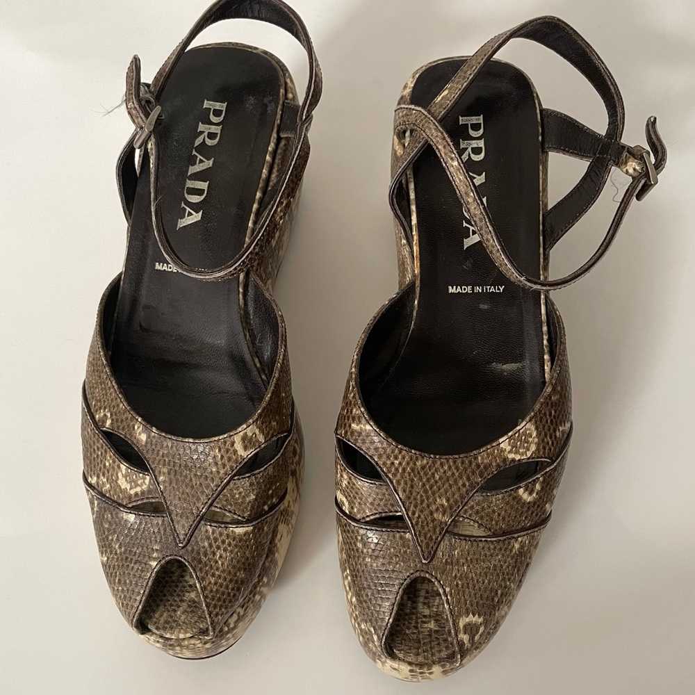 Prada Size 39 reptile print heeled sandals